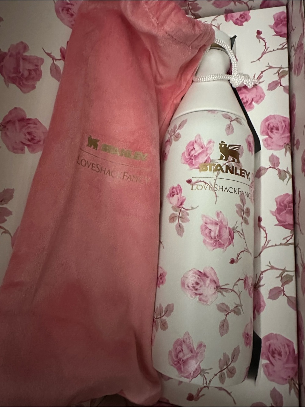 Stanley Love Shack Fancy 20 oz. Ribbon Rosa Slim Bottle,New